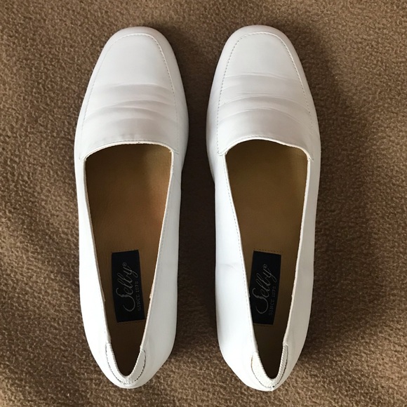 selly Shoes - White Flats